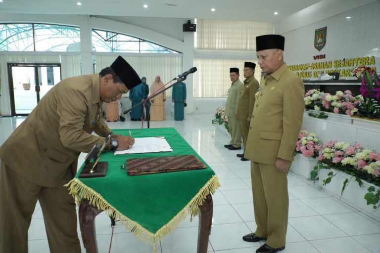 Bupati Asahan Lantik Pejabat PTP, Administrator dan Pengawas Bupati Asahan Lantik Pejabat PTP, Administrator dan Pengawas
