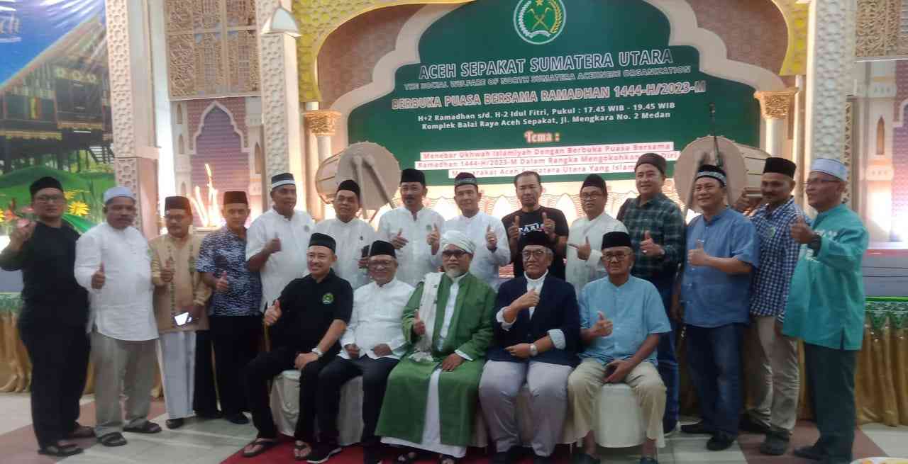 Doa Panjang Abi Maulana untuk Donatur Harukan Ribuan Jemaah Berbuka di Aceh Sepakat Sumut Doa Panjang Abi Maulana untuk Donatur Harukan Ribuan Jemaah Berbuka di Aceh Sepakat Sumut