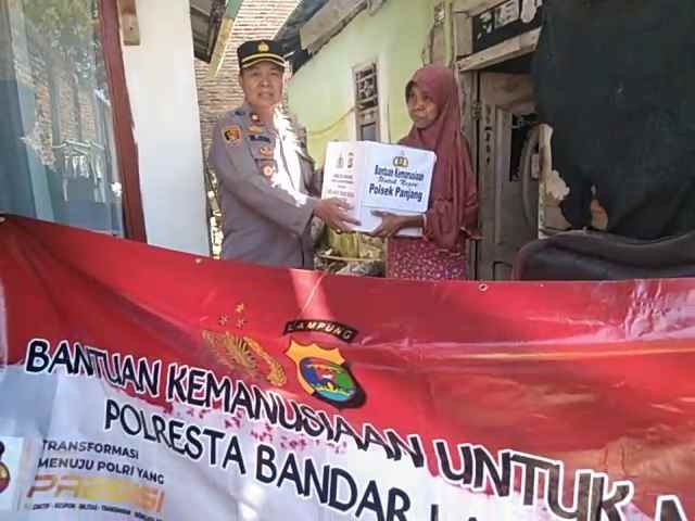 Berkah Ramadhan, Polsek Panjang Bagikan Paket Sembako di Dua Lokasi Berbeda Berkah Ramadhan, Polsek Panjang Bagikan Paket Sembako di Dua Lokasi Berbeda