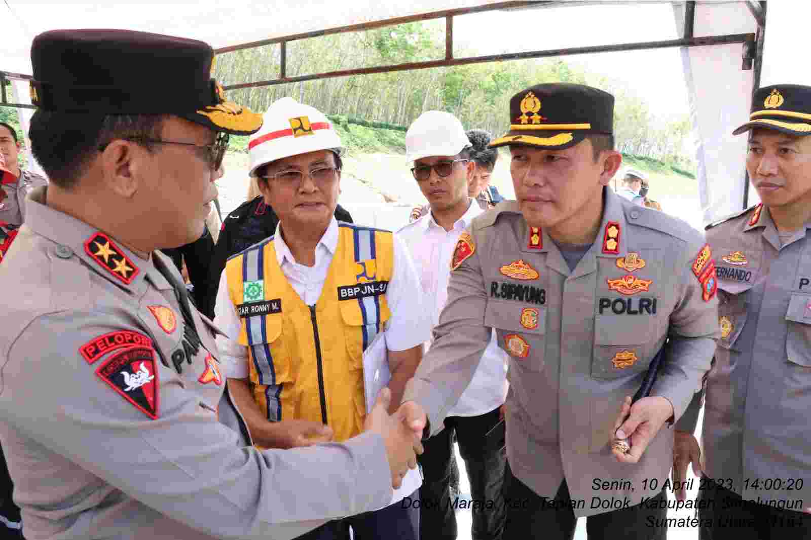 Kapolres Simalungun Dampingi Kapolda Sumut, Cek Kesiapan Jalan Tol Sinaksak Kapolres Simalungun Dampingi Kapolda Sumut, Cek Kesiapan Jalan Tol Sinaksak