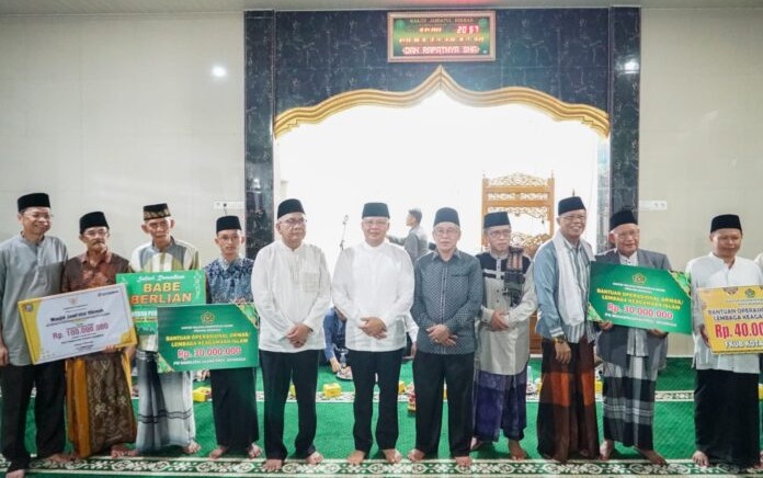 Gubernur Rohidin Gelontorkan 2,8 Miliar Bantuan Rumah Ibadah, Dalam Silaturahmi Pamungkas Gubernur Rohidin Gelontorkan 2,8 Miliar Bantuan Rumah Ibadah, Dalam Silaturahmi Pamungkas