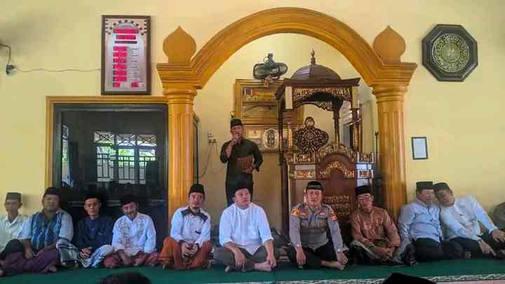Bupati Seluma Melaksanakan Safari Ramadhan di Masjid Al-Muttaqin Talang Dantuk Bupati Seluma Melaksanakan Safari Ramadhan di Masjid Al-Muttaqin Talang Dantuk