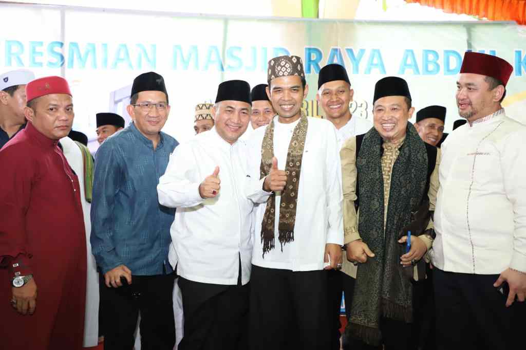 Ustaz Abdul Somad Bangga Muba Punya Masjid Raya Megah Ustaz Abdul Somad Bangga Muba Punya Masjid Raya Megah