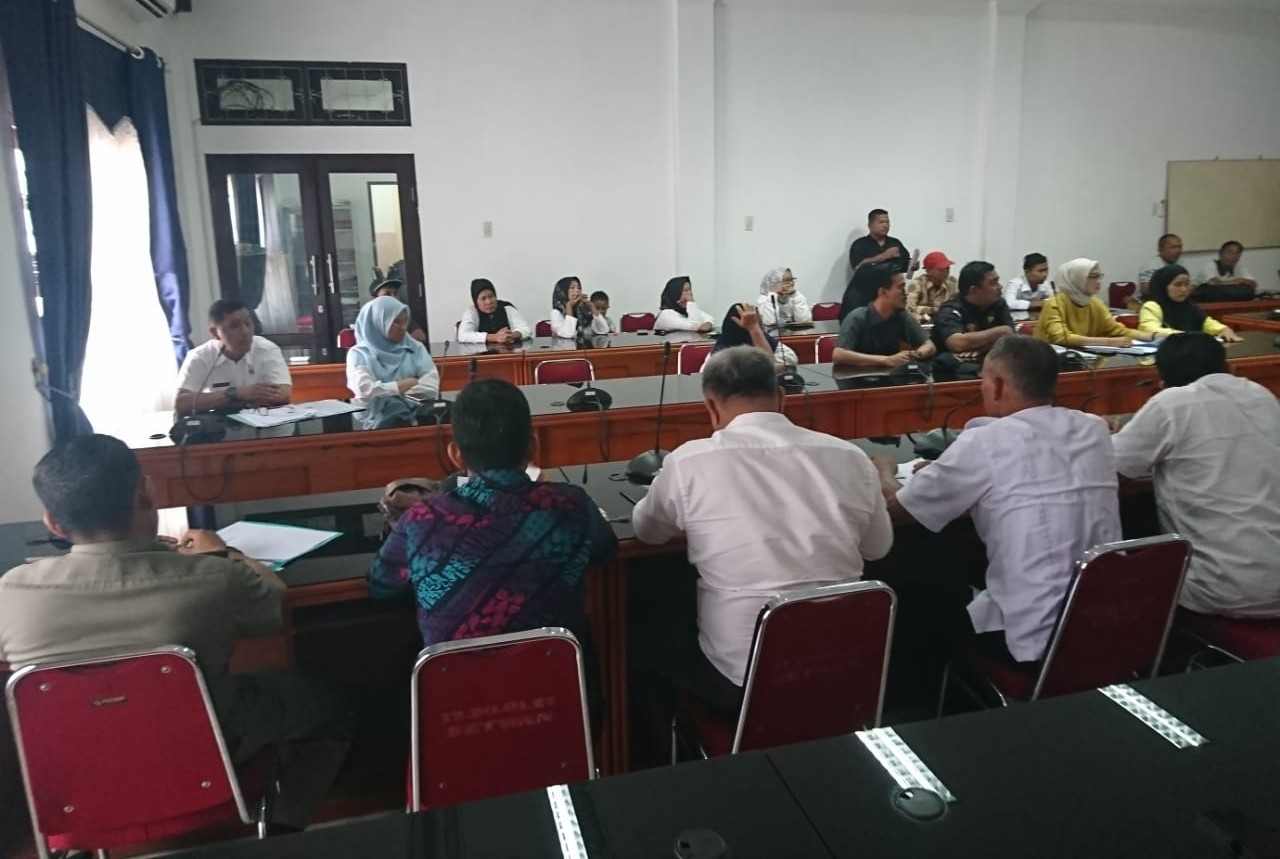 Bersama Warga, PAC Penjara Hadirin Undangan RDP Dengan DPRD dan CV. Maju Bersama Bersama Warga, PAC Penjara Hadirin Undangan RDP Dengan DPRD dan CV. Maju Bersama