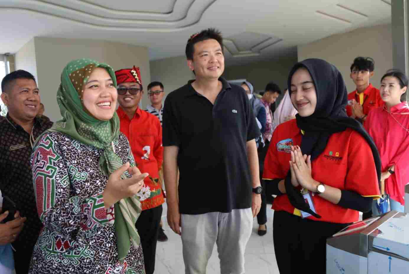 Wagub Chusnunia Tinjau Taman Bermain Krakatau Park, Hadirkan Wisata Edukasi Wagub Chusnunia Tinjau Taman Bermain Krakatau Park, Hadirkan Wisata Edukasi