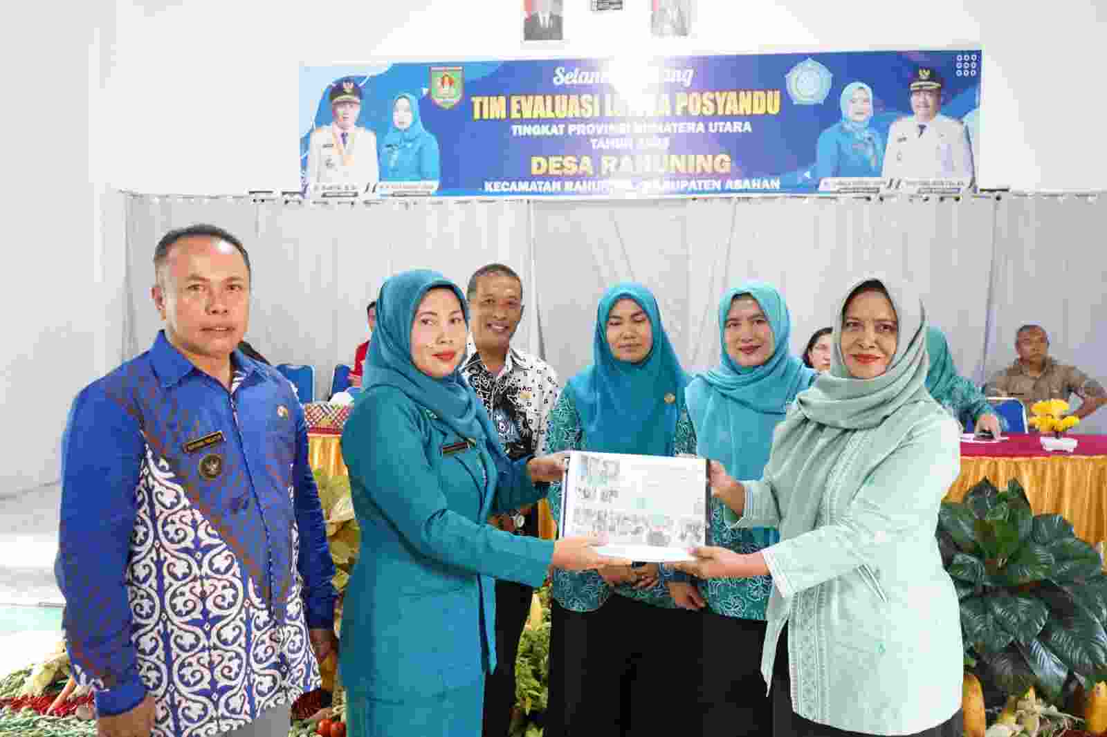 Tim Evaluasi TP-PKK Sumut Kunjungi Desa Rahuning Tim Evaluasi TP-PKK Sumut Kunjungi Desa Rahuning