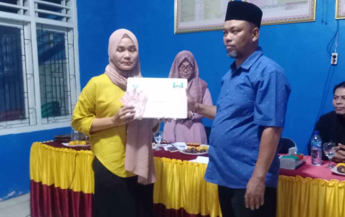 36 KPM Pekon Way Redak Terima BLT-DD Tri Wulan Pertama 36 KPM Pekon Way Redak Terima BLT-DD Tri Wulan Pertama