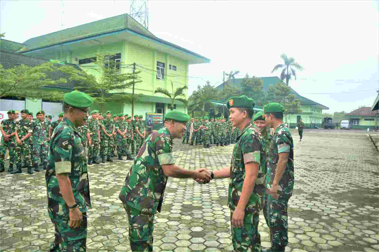 Halal Bihalal Prajurit Wijayakusuma Perkokoh Silaturahmi dan Soliditas Satuan Halal Bihalal Prajurit Wijayakusuma Perkokoh Silaturahmi dan Soliditas Satuan