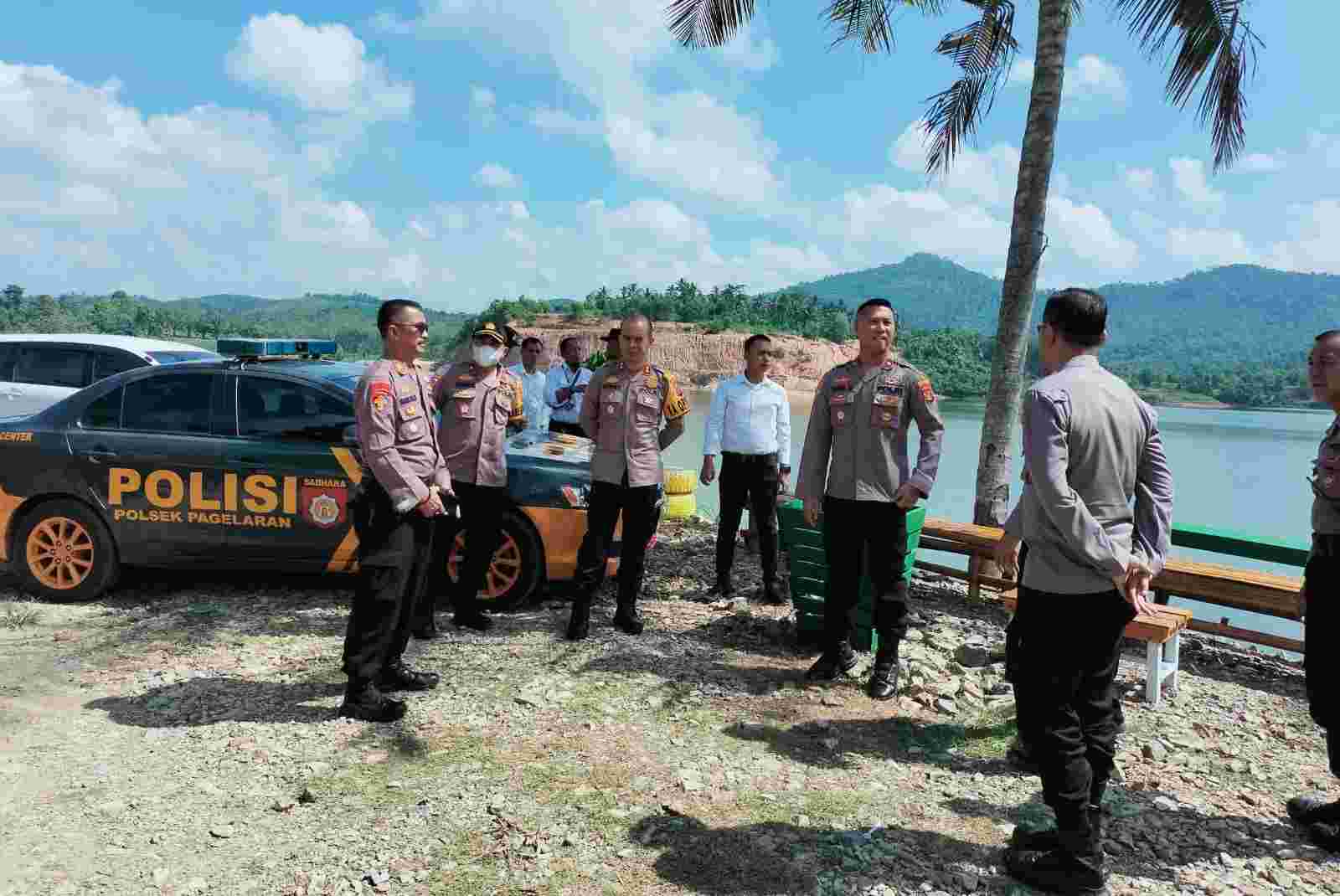 Pastikan Keamanan dan Kenyamanan Pengunjung, Polres Pringsewu Terjunkan Ratusan Personil Pastikan Keamanan dan Kenyamanan Pengunjung, Polres Pringsewu Terjunkan Ratusan Personil