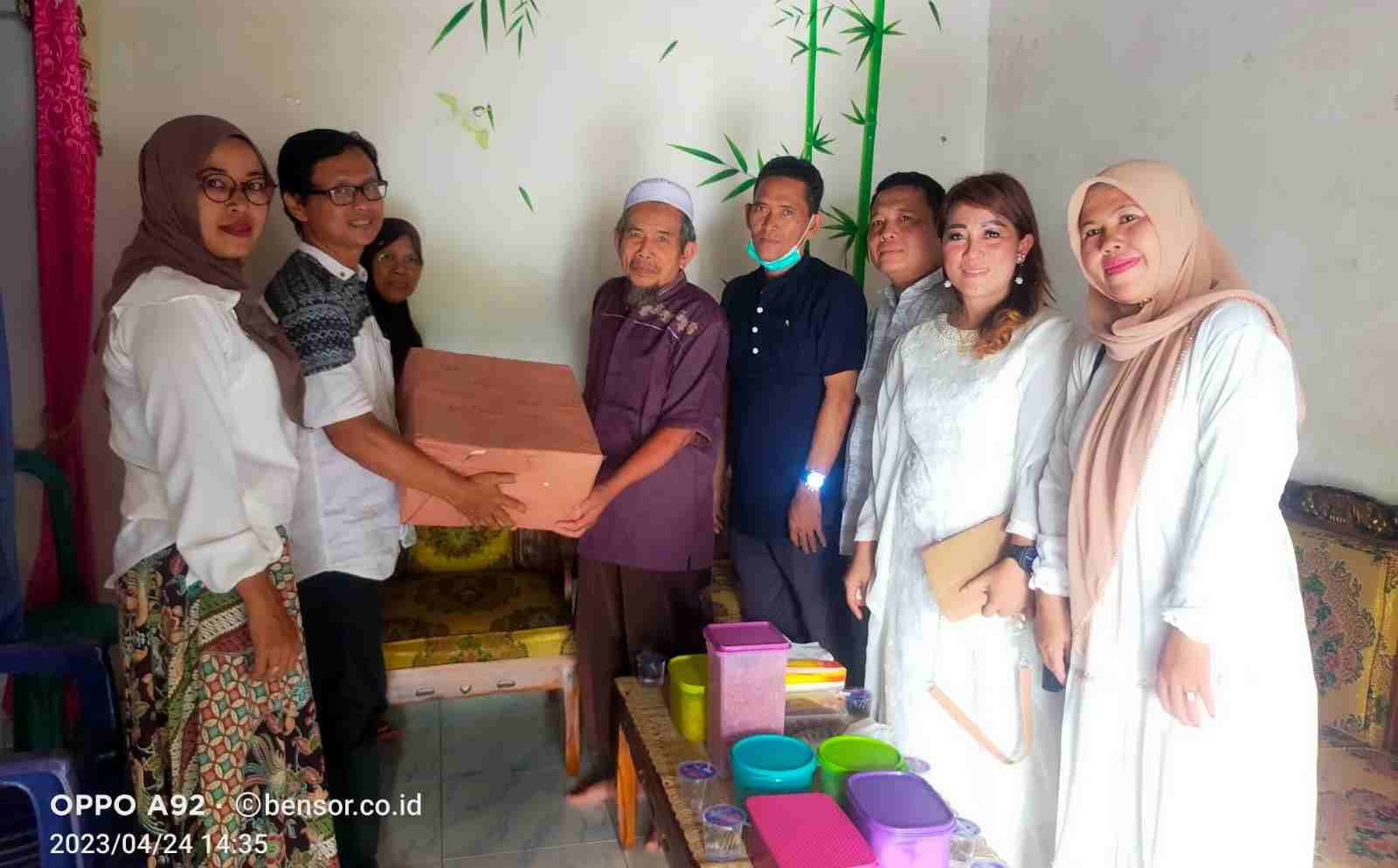 Bingkisan Lebaran Alumni, Simbol Terimakasih Guru Bingkisan Lebaran Alumni, Simbol Terimakasih Guru