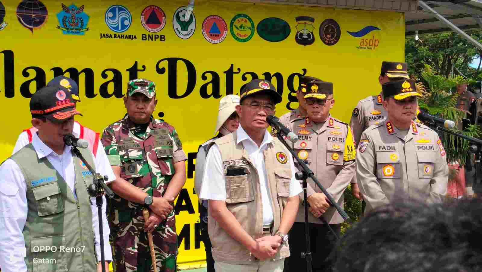 Danrem 043/Gatam Dampingi Menko PMK Pantau Arus Balik Lebaran 2023 Danrem 043/Gatam Dampingi Menko PMK Pantau Arus Balik Lebaran 2023