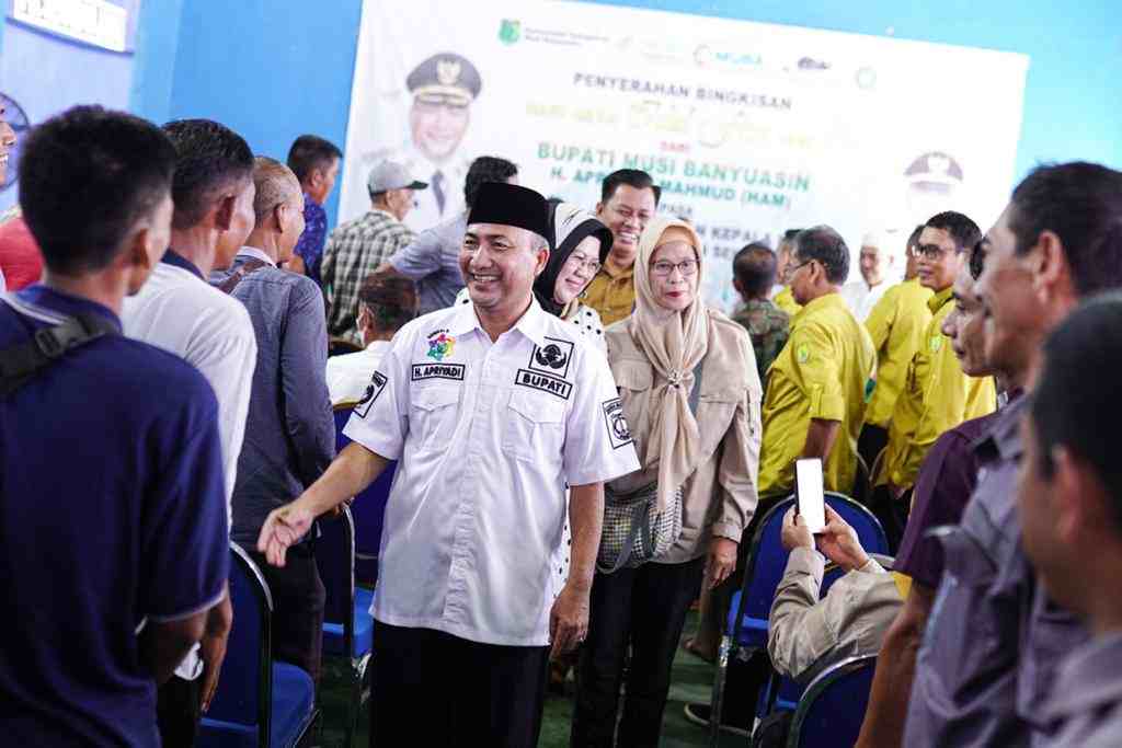 Pj Bupati H Apriyadi Ingatkan Jangan Tambah Libur Usai Lebaran Pj Bupati H Apriyadi Ingatkan Jangan Tambah Libur Usai Lebaran