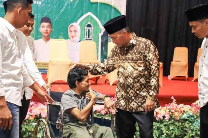 Pj Bupati H Apriyadi Buka Puasa Bersama IKAMUBA Pj Bupati H Apriyadi Buka Puasa Bersama IKAMUBA