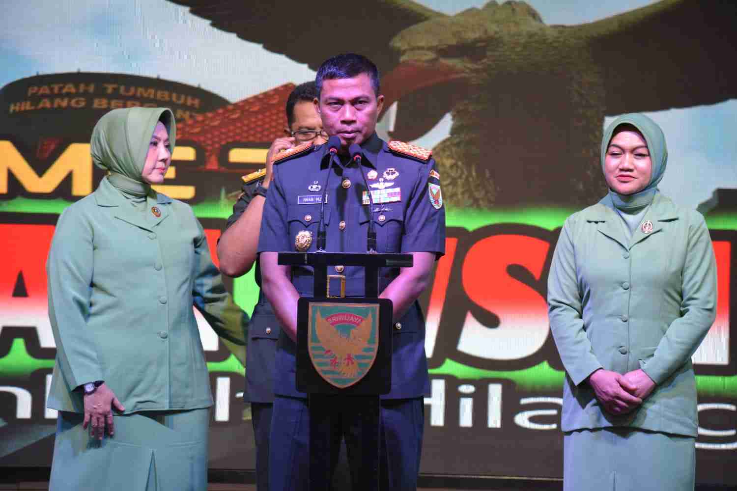 Brigjen TNI Iwan Ma’ruf Zainudin, S.E Resmi Jabat Danrem 043/Gatam Brigjen TNI Iwan Ma’ruf Zainudin, S.E Resmi Jabat Danrem 043/Gatam