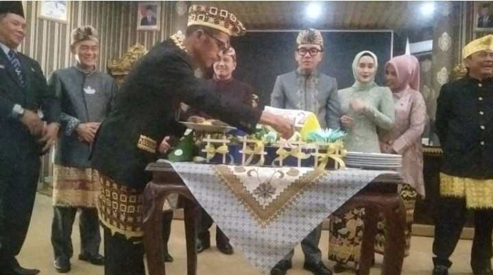 DPRD Way Kanan Menggelar Paripurna HUT Kabupaten Way Kanan ke-24 Tahun DPRD Way Kanan Menggelar Paripurna HUT Kabupaten Way Kanan ke-24 Tahun