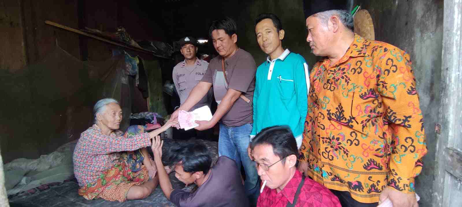 Pekon Way Nukak Salurkan BLT-DD Tahap Pertama Pekon Way Nukak Salurkan BLT-DD Tahap Pertama