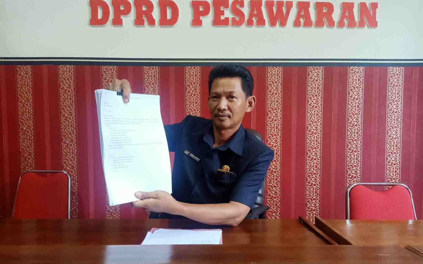 Legislator PDIP Pesawaran Desak Bupati Evaluasi Kinerja Tiga Instansi Pemda Legislator PDIP Pesawaran Desak Bupati Evaluasi Kinerja Tiga Instansi Pemda