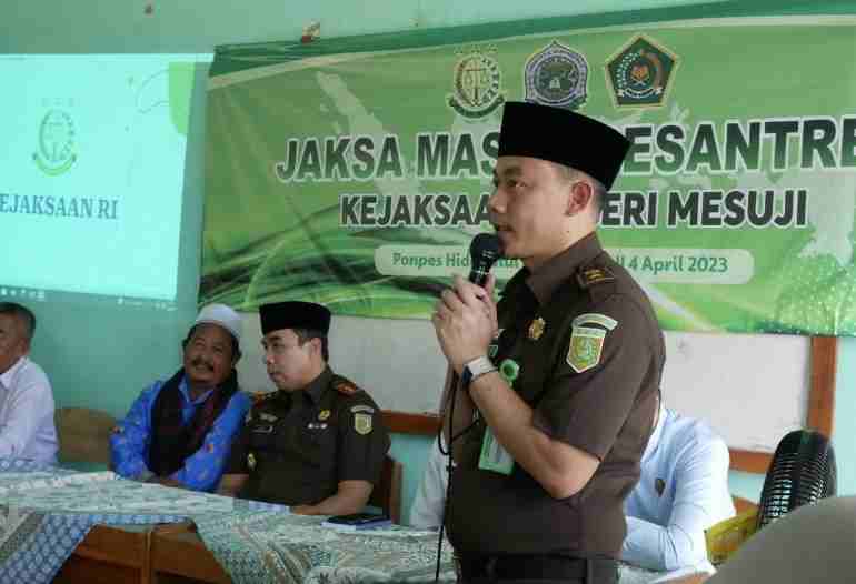 Cegah Berita Hoax dan Cyber Bullying Kejari Mesuji Berikan Penyuluhan Hukum Kepada Santri Cegah Berita Hoax dan Cyber Bullying Kejari Mesuji Berikan Penyuluhan Hukum Kepada Santri