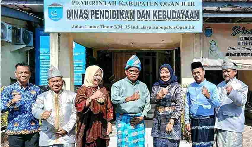 Peringati Hardiknas “Bergerak Bersama Semarakkan Merdeka Belajar” ini Kata Bupati OI Peringati Hardiknas “Bergerak Bersama Semarakkan Merdeka Belajar” ini Kata Bupati OI