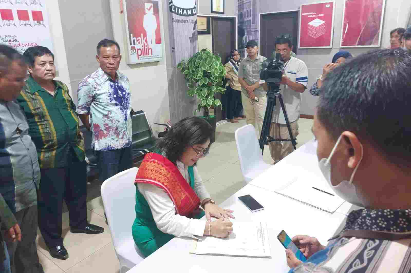 Badikenita BR Sitepu, Daftar Calon DPD RI Dapil Sumatera Utara di Pemilu 2024 Badikenita BR Sitepu, Daftar Calon DPD RI Dapil Sumatera Utara di Pemilu 2024