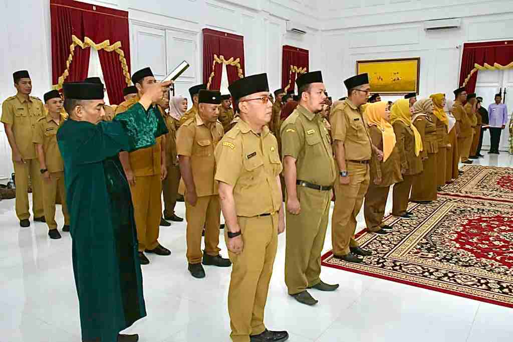 Wabup Sergai Minta Pejabat Pengawas yang Dilantik Berikan Layanan Publik Terbaik Wabup Sergai Minta Pejabat Pengawas yang Dilantik Berikan Layanan Publik Terbaik