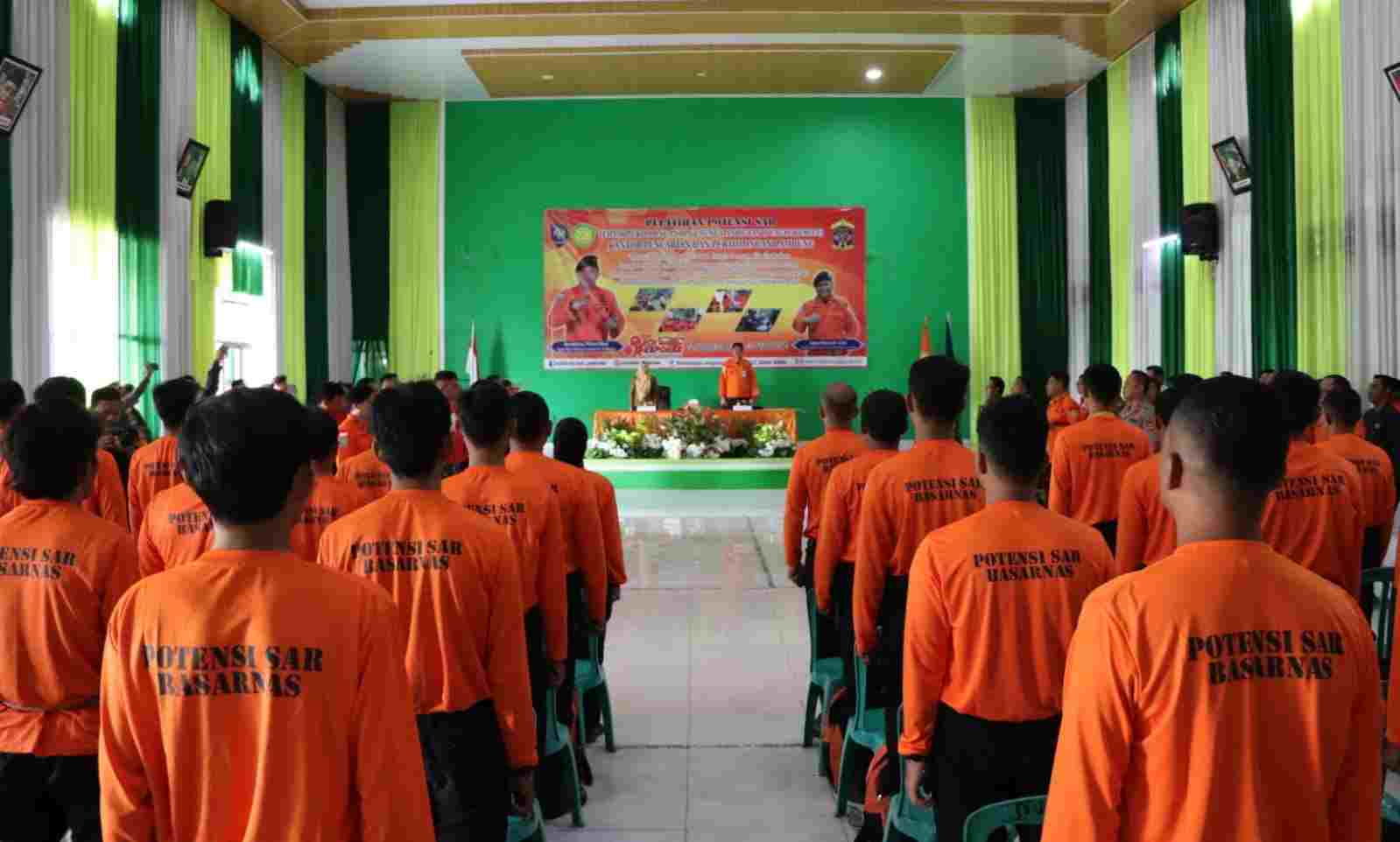 Dua Personel Polres Tanggamus Ikuti Latihan Potensi SAR di Gunung dan Hutan Dua Personel Polres Tanggamus Ikuti Latihan Potensi SAR di Gunung dan Hutan