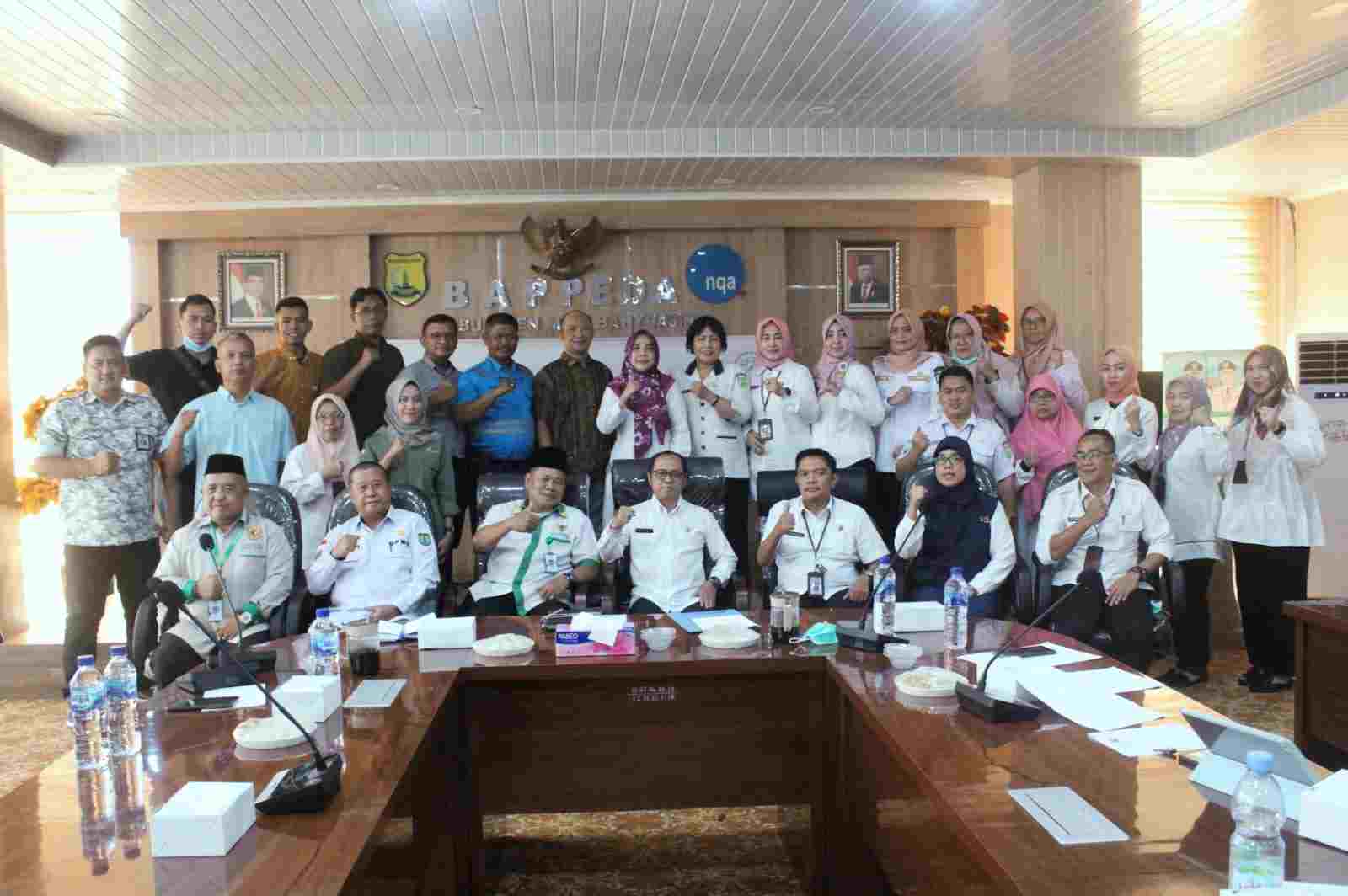 BAZNAS Muba Serahkan Bantuan Peduli Penderita TBC, Warga Tidak Mampu Sebesar Rp10 Juta BAZNAS Muba Serahkan Bantuan Peduli Penderita TBC, Warga Tidak Mampu Sebesar Rp10 Juta