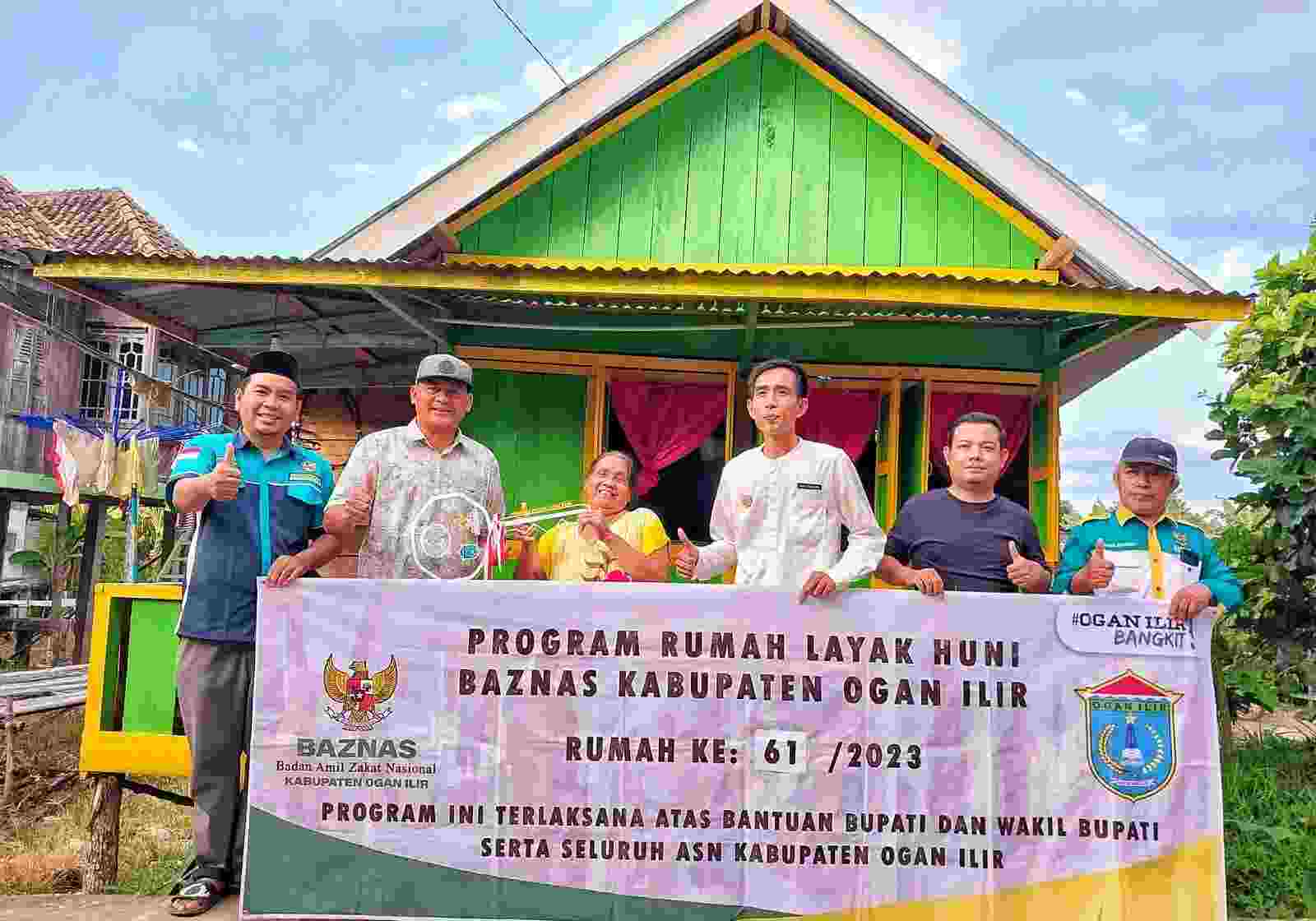 Komisi IV DPRD M. Ali Ikut Hadiri Serah Terima Bedah Rumah di Desa Tebing Gerinting Utara Komisi IV DPRD M. Ali Ikut Hadiri Serah Terima Bedah Rumah di Desa Tebing Gerinting Utara