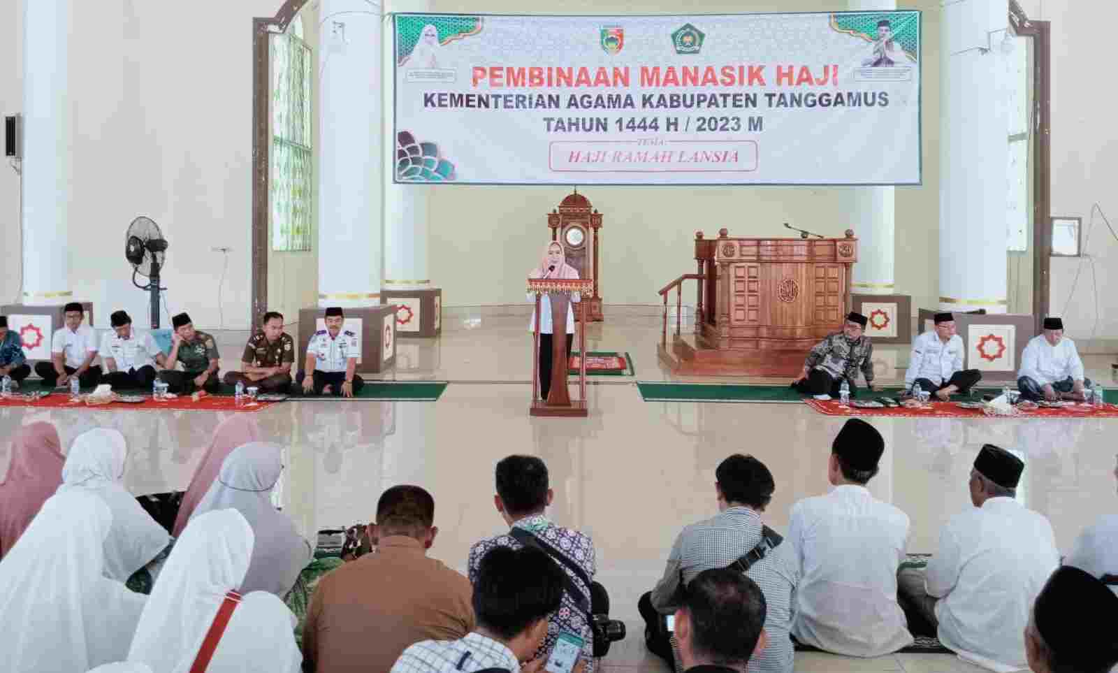 Bupati Hj.Dewi Handajani Menghadiri Pembukaan Manasik Haji 1444 H Bupati Hj.Dewi Handajani Menghadiri Pembukaan Manasik Haji 1444 H