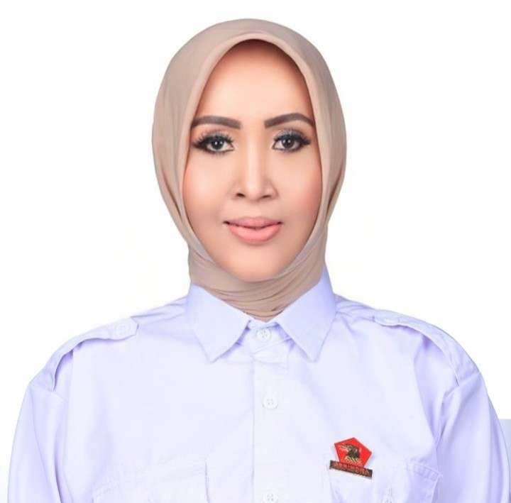 Anggota DPRD Evi Susina, Perempuan Yang Gemar Berorganisasi & Dekat Dengan Masyarakat Anggota DPRD Evi Susina, Perempuan Yang Gemar Berorganisasi & Dekat Dengan Masyarakat