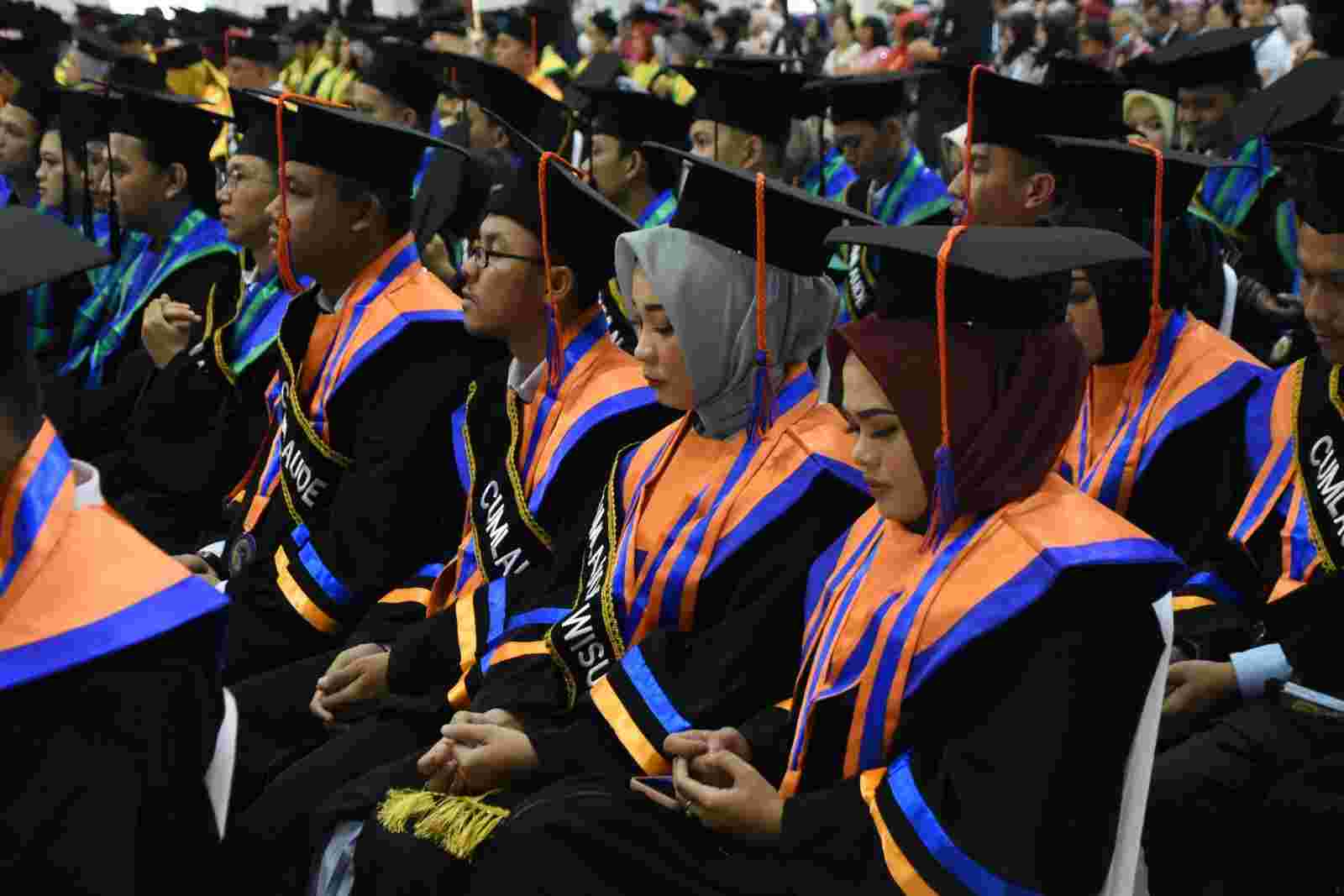 70 Persen Lulusan Kampus The Best IIB Darmajaya Raih Predikat Dengan Pujian 70 Persen Lulusan Kampus The Best IIB Darmajaya Raih Predikat Dengan Pujian