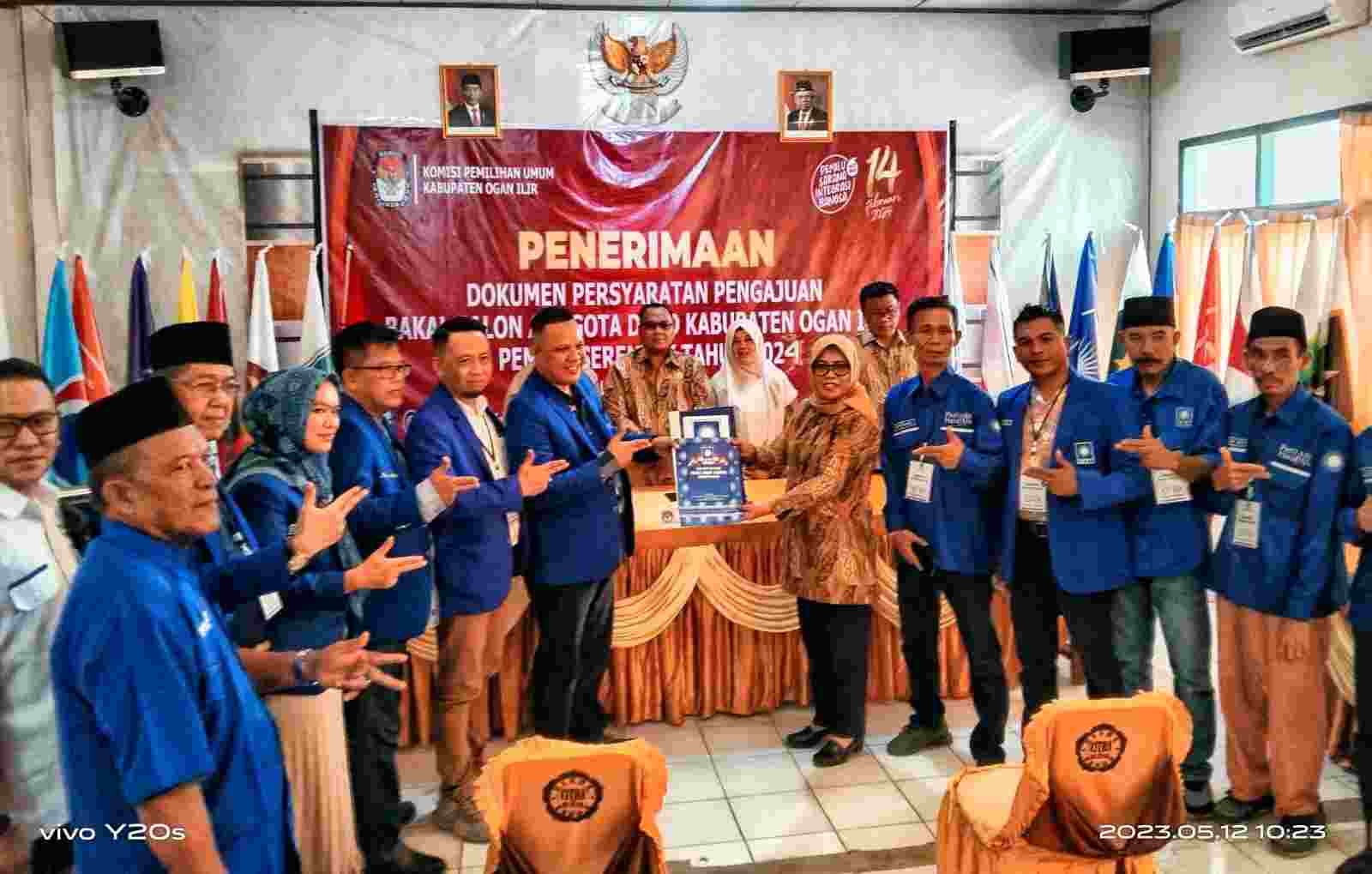 Daftarkan Bacaleg ke KPU Ogan Ilir, DPD PAN OI Targetkan 5 Kursi DPRD Daftarkan Bacaleg ke KPU Ogan Ilir, DPD PAN OI Targetkan 5 Kursi DPRD