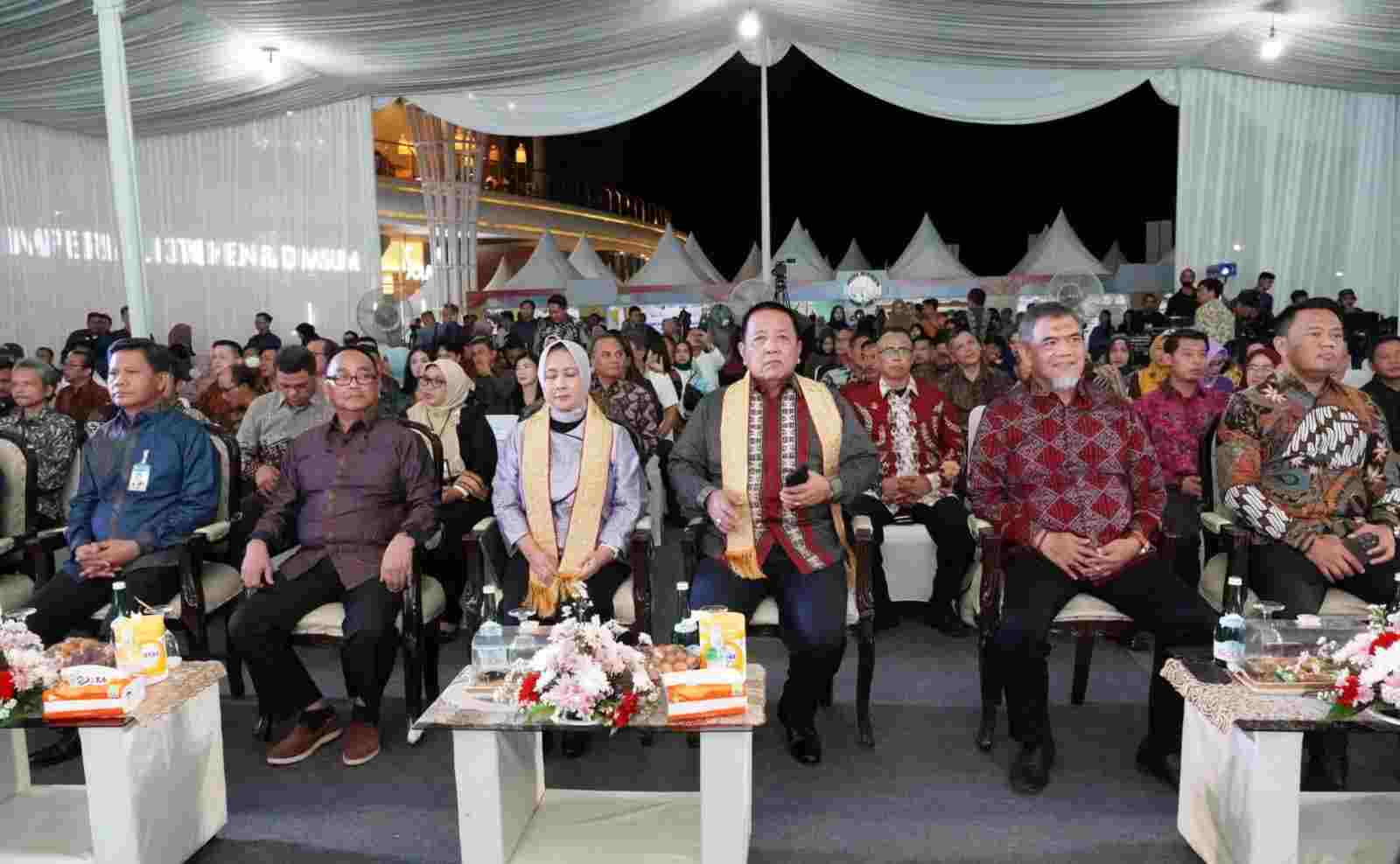 Lampung Begawi 2023 Resmi Dibuka, Gubernur Dorong Pengembangan UMKM Lampung Begawi 2023 Resmi Dibuka, Gubernur Dorong Pengembangan UMKM