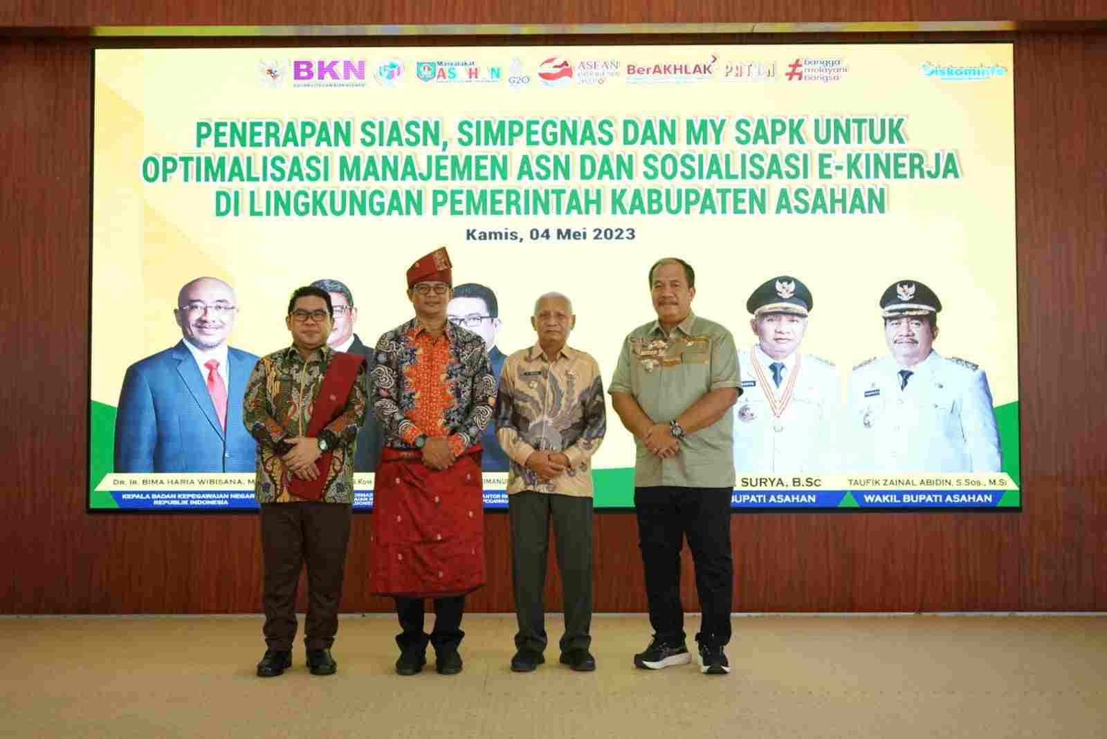 Bupati Surya Sambut Kunker BKN RI Bupati Surya Sambut Kunker BKN RI