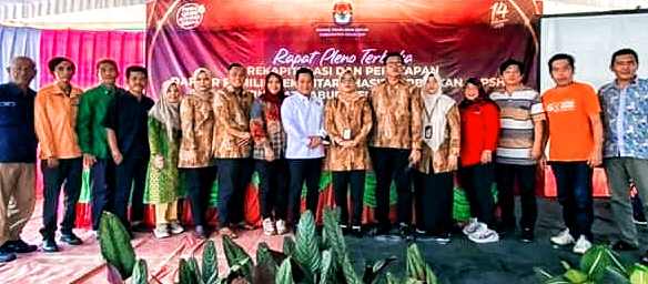 Berikut Ini Hasil Rapat Pleno Terakhir DPSHP KPUDOI 2023 dari 16 Kecamatan, 241 Kelurahan Berikut Ini Hasil Rapat Pleno Terakhir DPSHP KPUDOI 2023 dari 16 Kecamatan, 241 Kelurahan