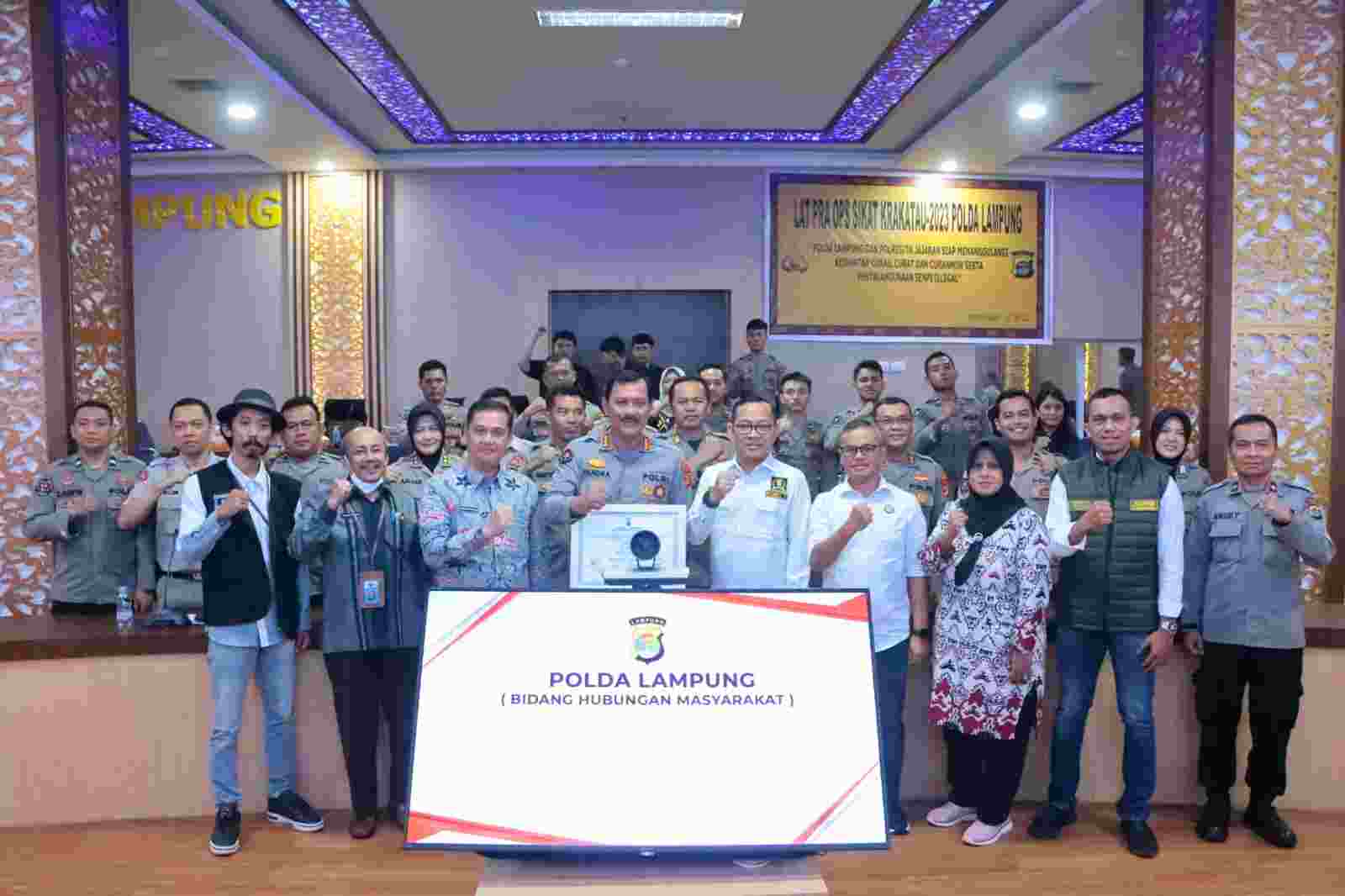 Bidhumas Polda Lampung, Lakukan Pencanangan Zona Integritas WBK dan WBBM Bidhumas Polda Lampung, Lakukan Pencanangan Zona Integritas WBK dan WBBM