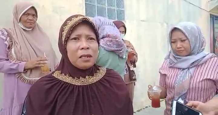 Warga Dua Desa Kecamatan Way Khilau Laporkan Dugaan Penyimpangan Raskin Warga Dua Desa Kecamatan Way Khilau Laporkan Dugaan Penyimpangan Raskin