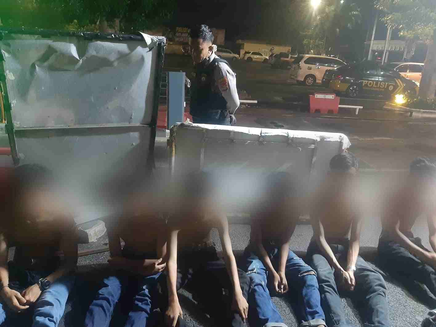 Diduga Hendak Tawuran, Tim Patroli Gabungan Polresta Bandar Lampung Amankan 16 Remaja Diduga Hendak Tawuran, Tim Patroli Gabungan Polresta Bandar Lampung Amankan 16 Remaja