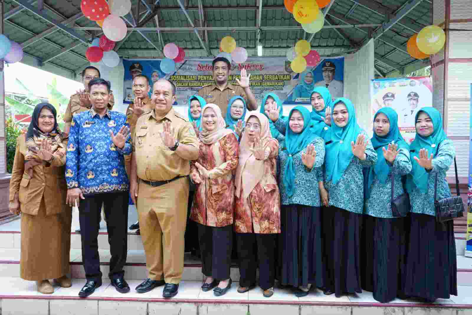 Wabup Taufik Ikuti Sosialisasi Gemar Makan Ikan Tahun 2023 Wabup Taufik Ikuti Sosialisasi Gemar Makan Ikan Tahun 2023