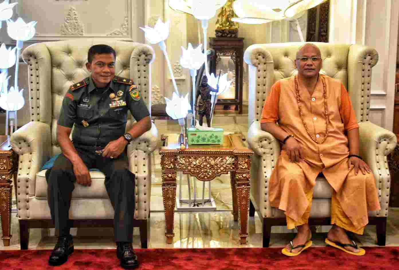 Jalin Silaturahmi, Danrem 043/Gatam Kunjungi Vihara Amurwa Bhumi Graha Jalin Silaturahmi, Danrem 043/Gatam Kunjungi Vihara Amurwa Bhumi Graha