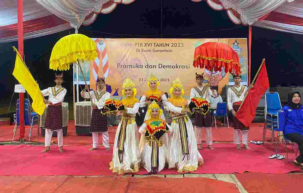 Malam Pentas Seni PWN PTK XVI, Tari Cangget Pukau Penonton Malam Pentas Seni PWN PTK XVI, Tari Cangget Pukau Penonton