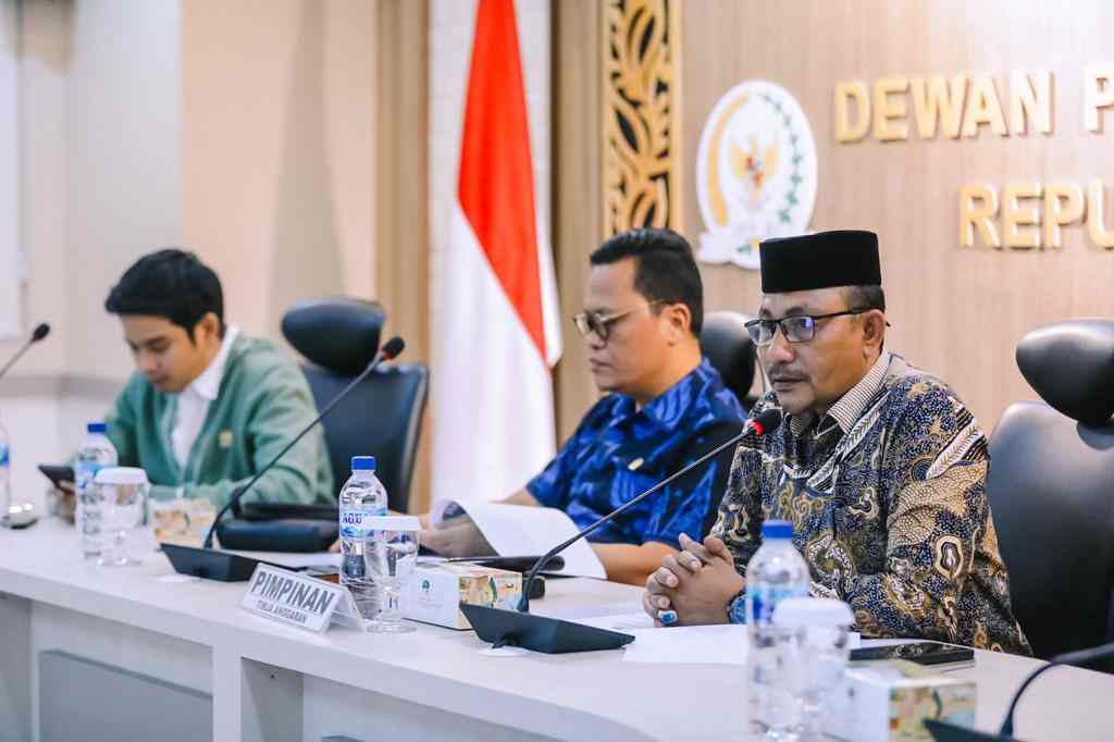 Polemik Revisi Qanun LKS Aceh, Haji Uma: Marwah dan Martabat Aceh Jadi Taruhan Polemik Revisi Qanun LKS Aceh, Haji Uma: Marwah dan Martabat Aceh Jadi Taruhan