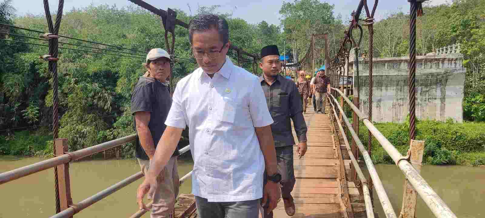 Aria Guna: Terkait Pekerjaan Proyek Jembatan, Ini Pertanggung-jawabannya Dunia Akherat Aria Guna: Terkait Pekerjaan Proyek Jembatan, Ini Pertanggung-jawabannya Dunia Akherat