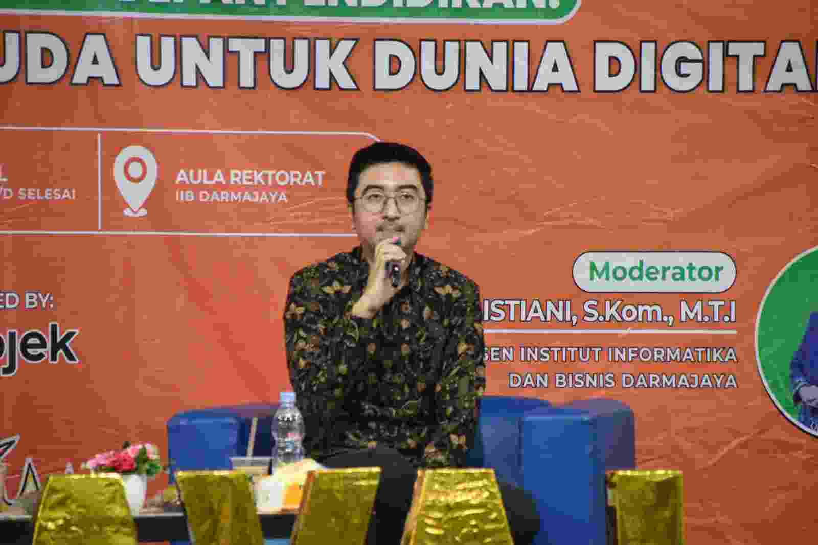 Karnaval IT Season X Dibuka, Himsi IIB Darmajaya Gelar Seminar Nasional Hadirkan Gojek Lampung Karnaval IT Season X Dibuka, Himsi IIB Darmajaya Gelar Seminar Nasional Hadirkan Gojek Lampung