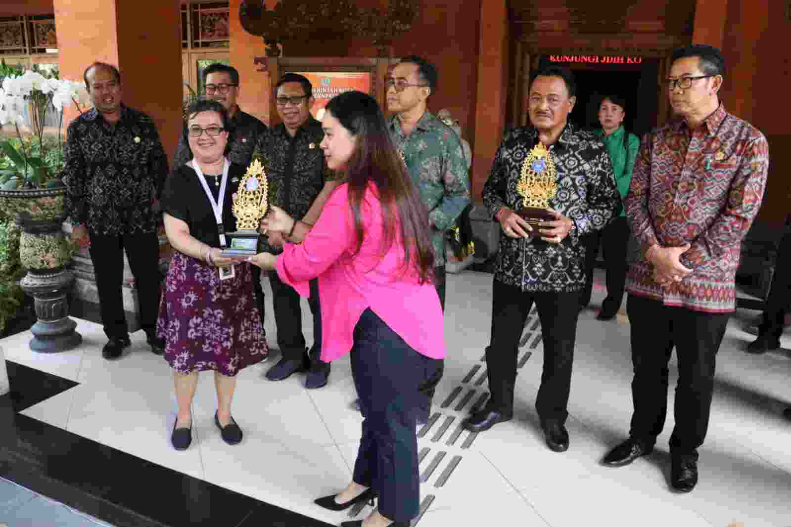 KOPITU DPD Denpasar Sukses Mengimplementasi Program Sistercity Darwin-Denpasar KOPITU DPD Denpasar Sukses Mengimplementasi Program Sistercity Darwin-Denpasar