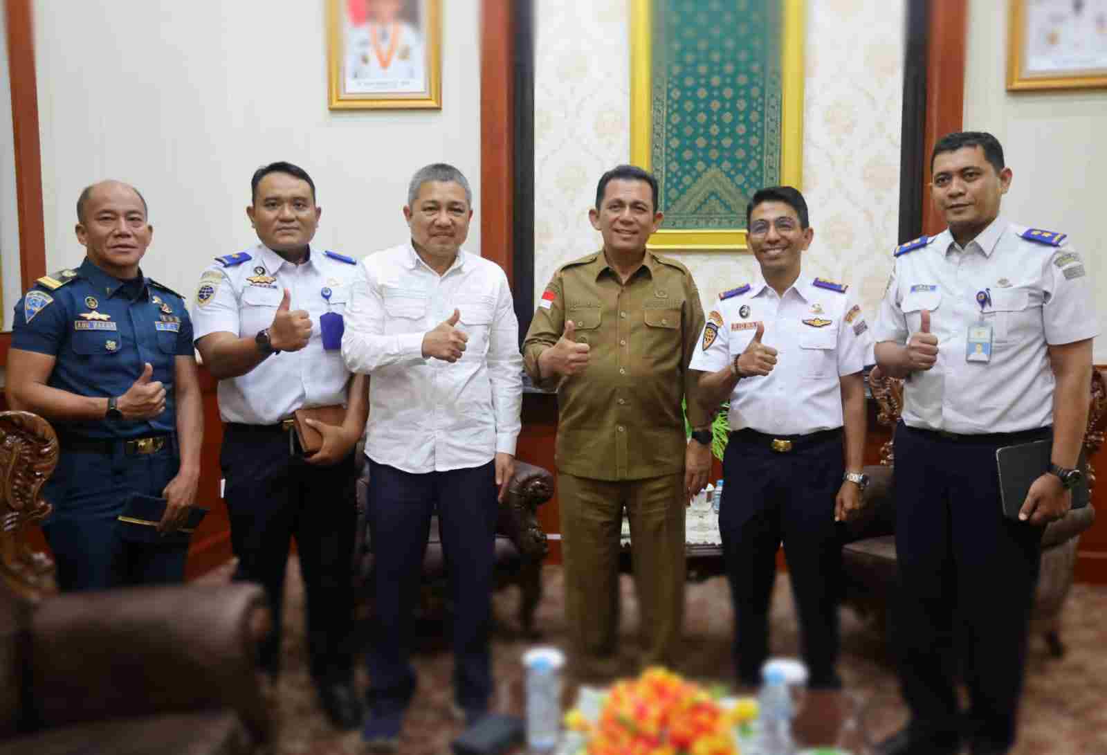 Siap Dukung Implementasi e-tiket Pelayaran, Kepala KSOP Tanjungpinang Silaturahmi ke Gubernur Ansar Siap Dukung Implementasi e-tiket Pelayaran, Kepala KSOP Tanjungpinang Silaturahmi ke Gubernur Ansar