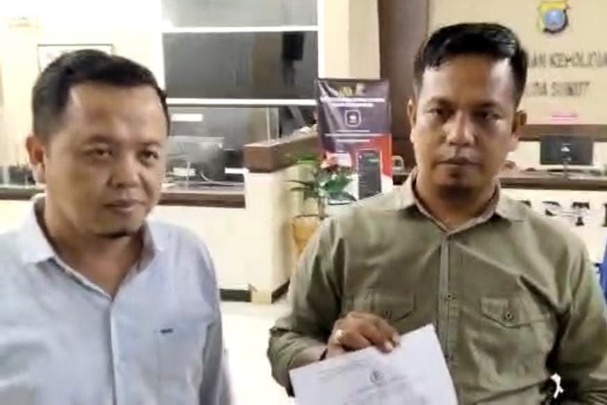 DPW LSM GMAS Sumut Laporkan J Ke Polda Sumut Dugaan Penyebaran Berita Bohong DPW LSM GMAS Sumut Laporkan J Ke Polda Sumut Dugaan Penyebaran Berita Bohong