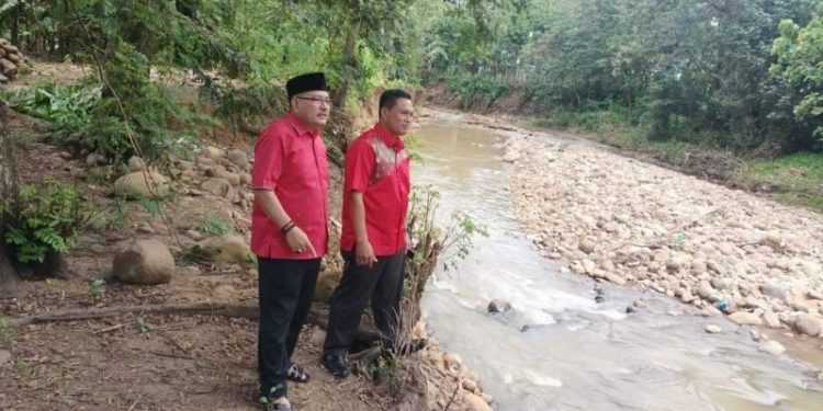 Sering Banjir, Watoni Temukan Tumpukan Sedimentasi Di Sungai Way Lima Sering Banjir, Watoni Temukan Tumpukan Sedimentasi Di Sungai Way Lima