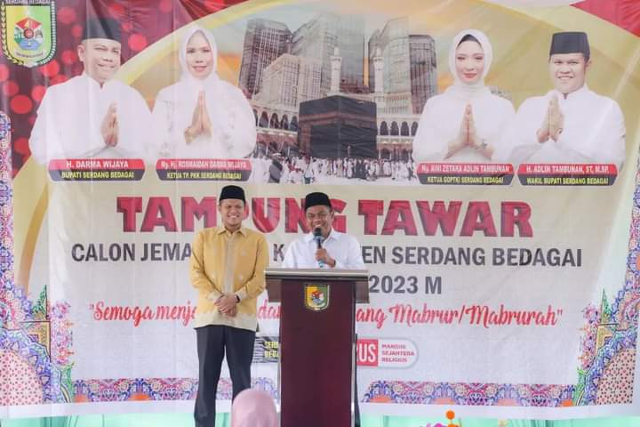 Bupati dan Wabup Tampung Tawar 252 Calon Jemaah Haji Sergai Bupati dan Wabup Tampung Tawar 252 Calon Jemaah Haji Sergai