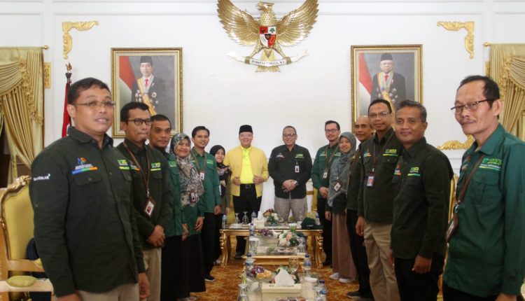 Gubernur Rohidin Mengawali Pendataan Sensus Pertanian 2023 Secara Serentak Gubernur Rohidin Mengawali Pendataan Sensus Pertanian 2023 Secara Serentak